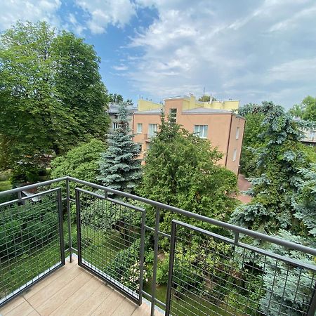 ורשה Chic Apartment In Vibrant Area - National Stadium - Saska Kepa מראה חיצוני תמונה