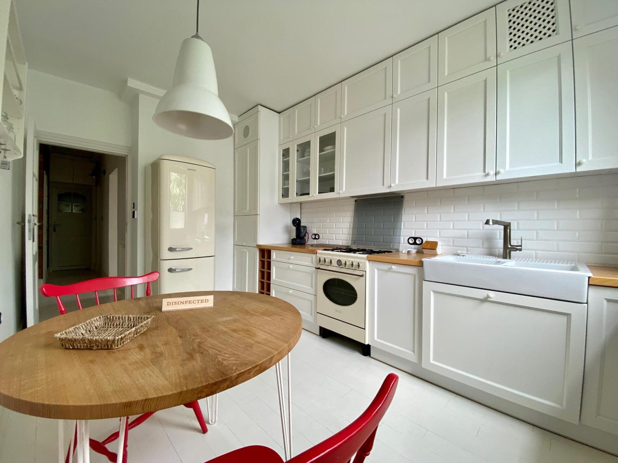 ורשה Chic Apartment In Vibrant Area - National Stadium - Saska Kepa מראה חיצוני תמונה